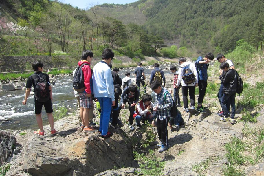 홍천중학교 사진 1