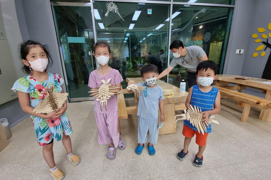 [삼엽충 게 섰거라!] 첫 체험프로그램 운영 사진 2
